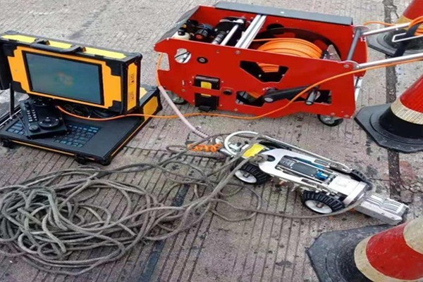 新津CCTV管道检测机器人